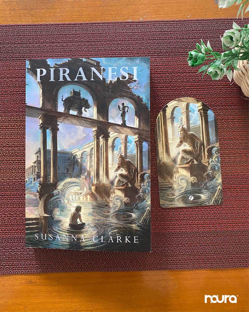 Cover Piranesi Dunia Magis yang Menyimpan Rahasia Tentang Diri Kita Sendiri