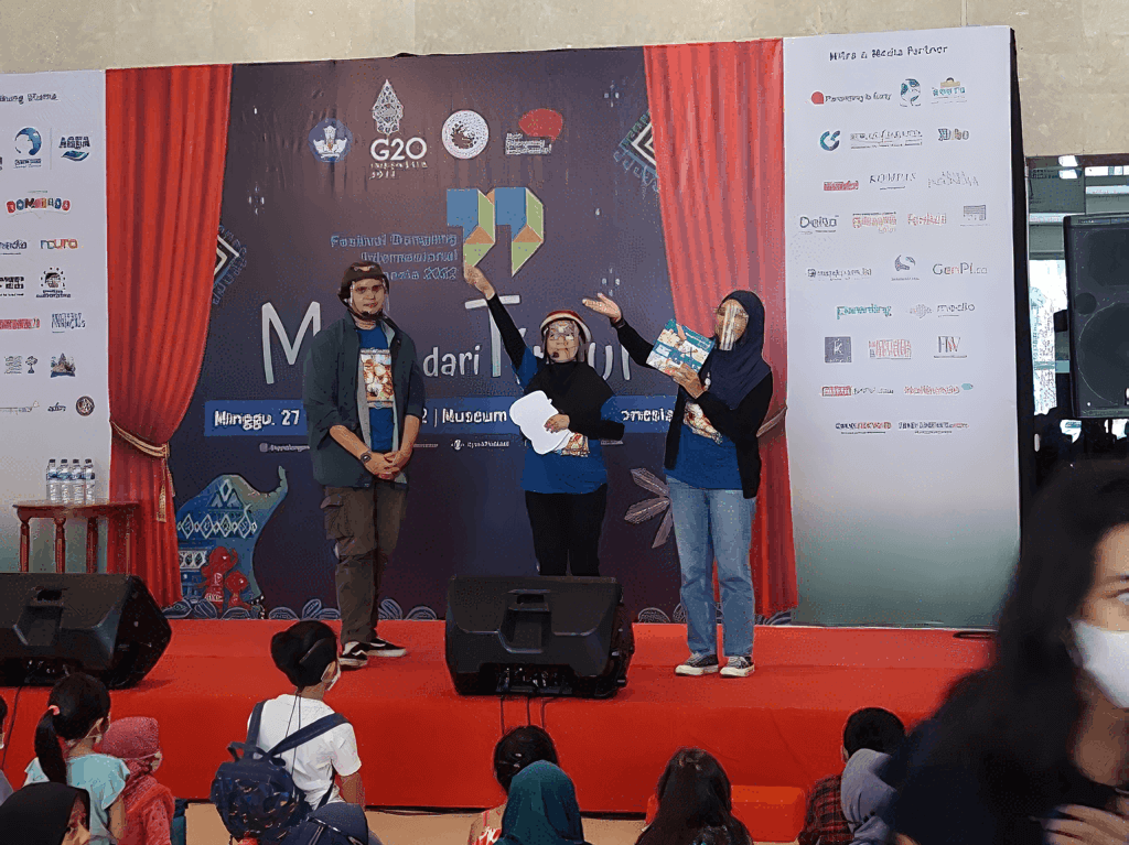 Kegiatan Literasi Mendongeng Interaktif