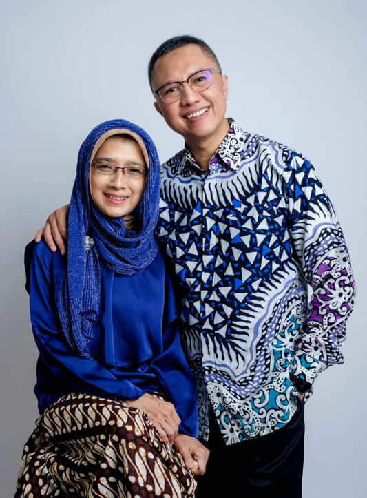 Foto Indra Noveldy & Nunik Hermawati penulis Buku Menikah Untuk Bahagia